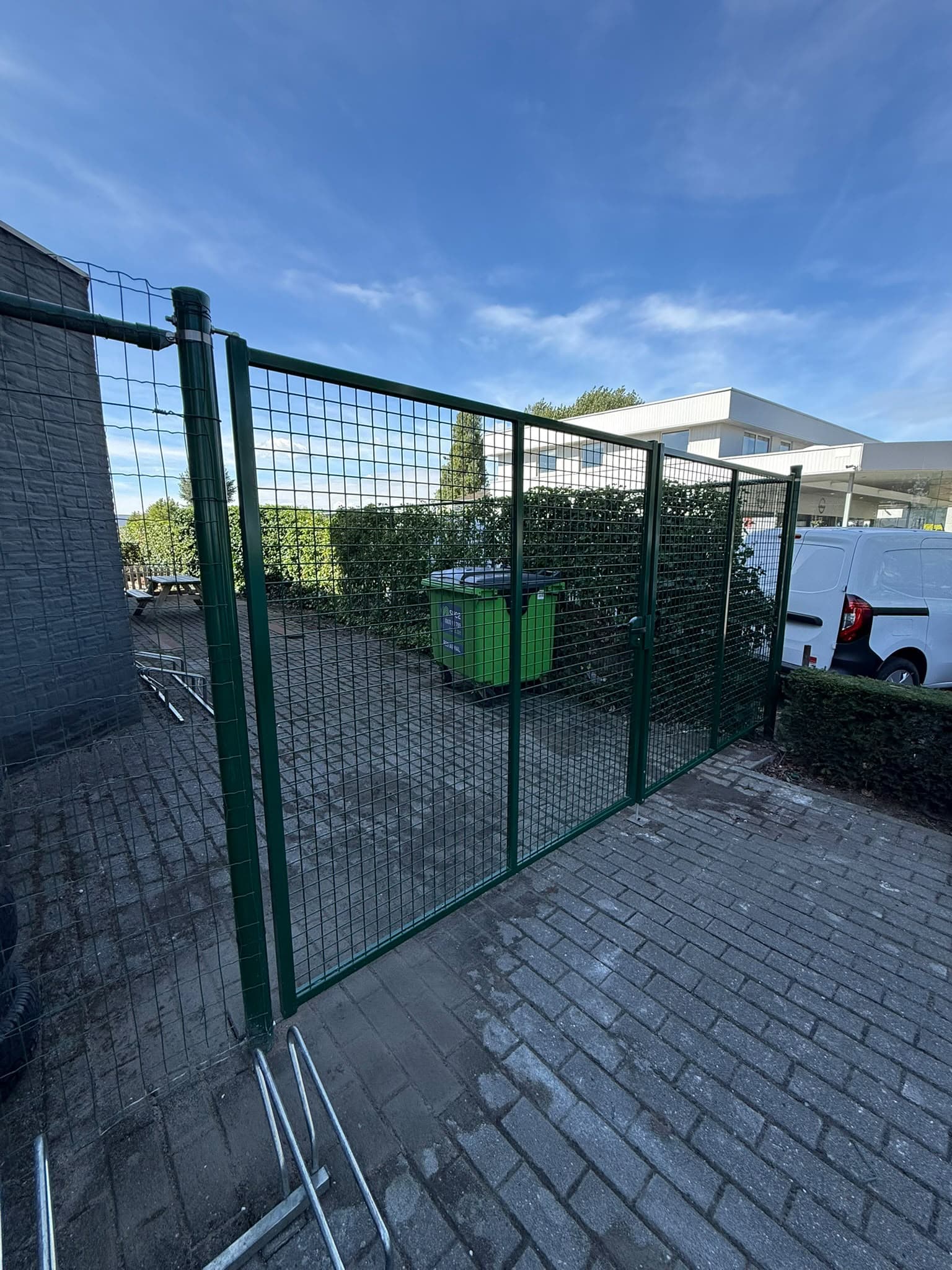 Dubbele draadpoort in groen