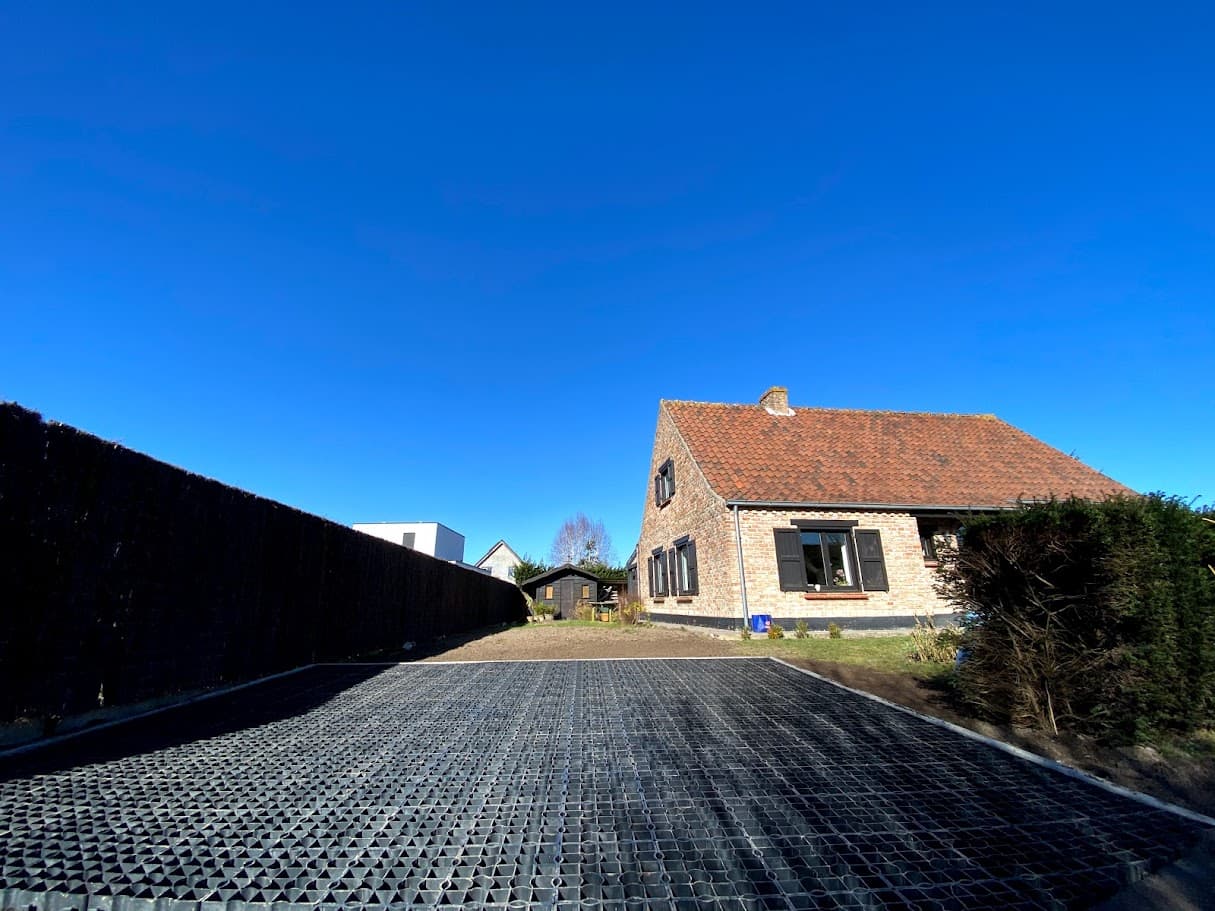 Grindplaten voor een waterdoorlatende oprit
